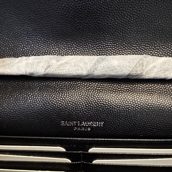 Yves Saint Laurent Black and White Chevron Clutch - Picture 4 of 8